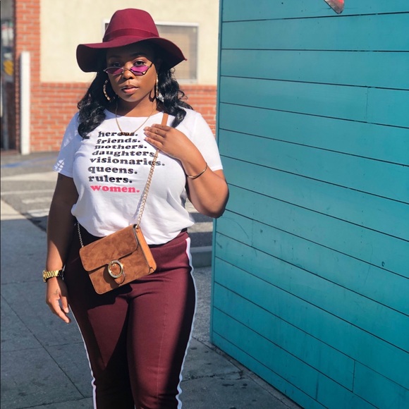 Meet your Posher, Nisha - Picture 4 of 5